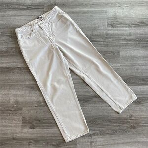 Stylish Light Gray Jeans